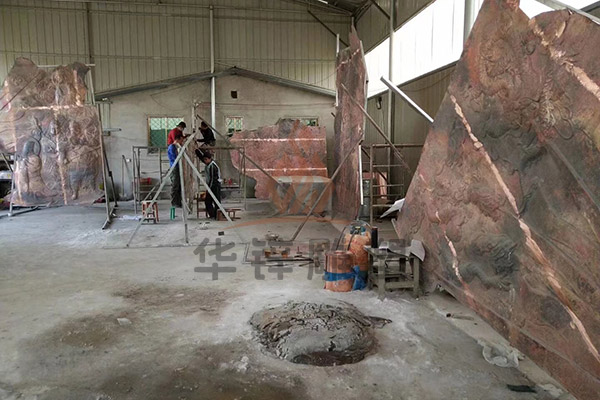 易县铜浮雕厂工艺解析：传统铸造与现代雕刻技术的融合应用