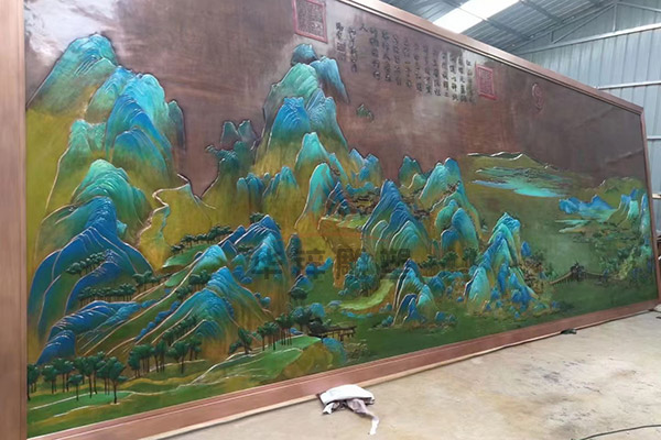 锻铜工艺品制作工艺详解：手工锻打如何赋予作品独特艺术价值